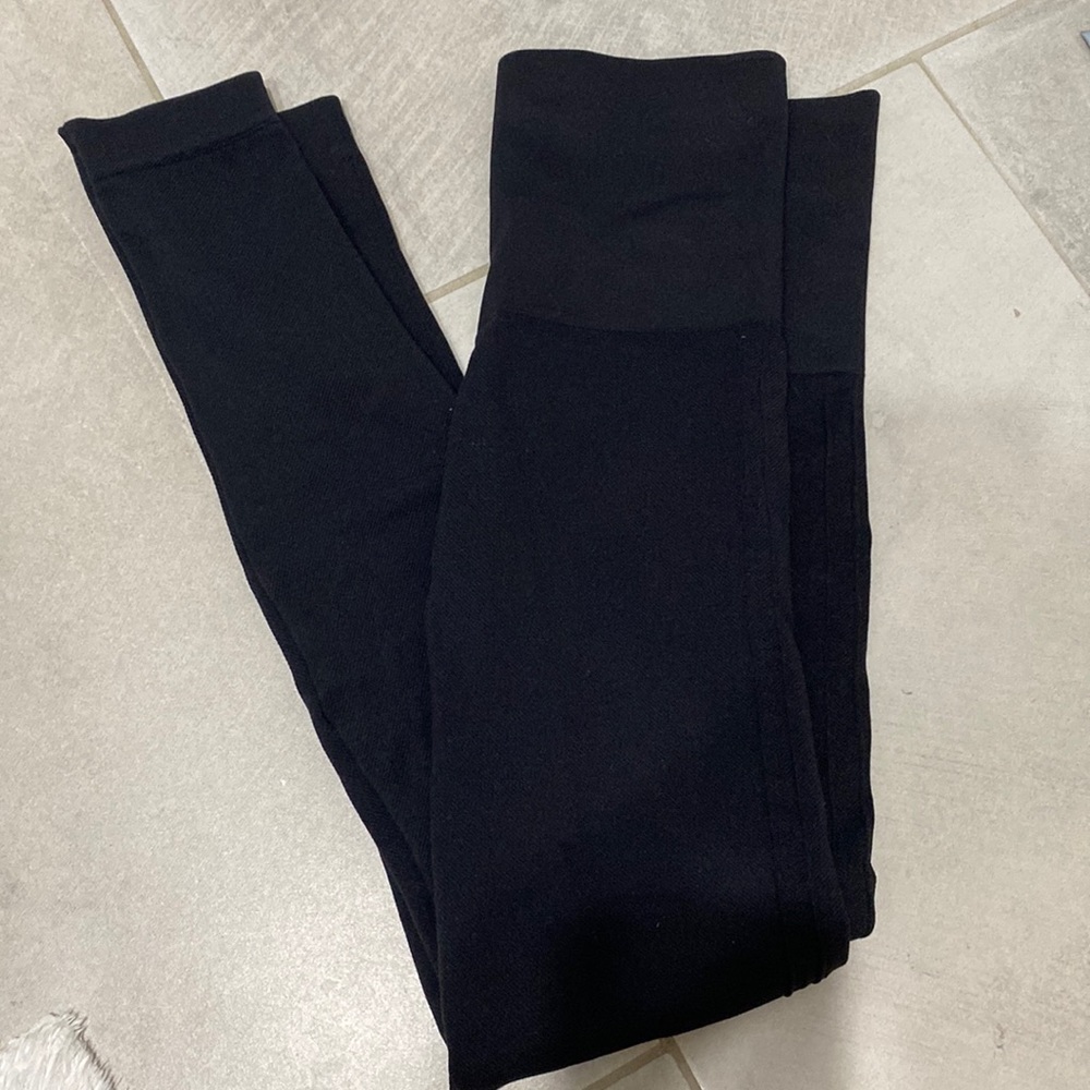 SPANX black leggings worn once. S/P